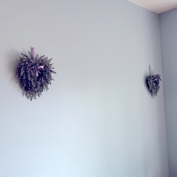SET OF TWO Lavender hanging heart wreaths - Picture 2 of 3